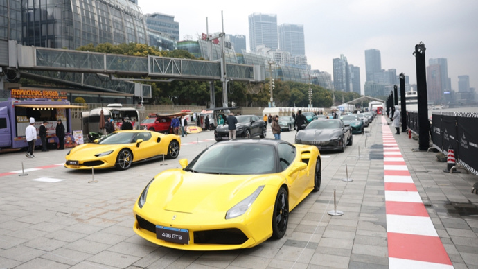 F1“格子旗嘉年华”在北外滩启幕，热点“流量”将变消费“留量”