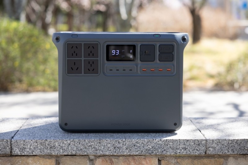 大疆户外电源DJI Power 2000评测：2度电大容量，解决户外用电焦虑