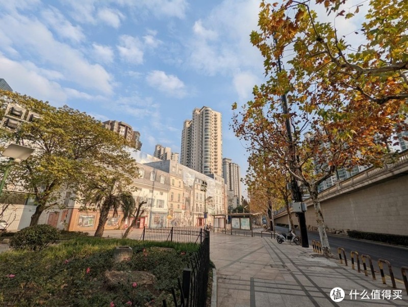 谷歌Pixel 6 Pro手机评测，自研芯片有多强？影像表现很厉害？