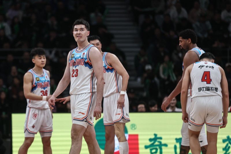 篮球——CBA季后赛：辽宁本钢胜新疆伊力特