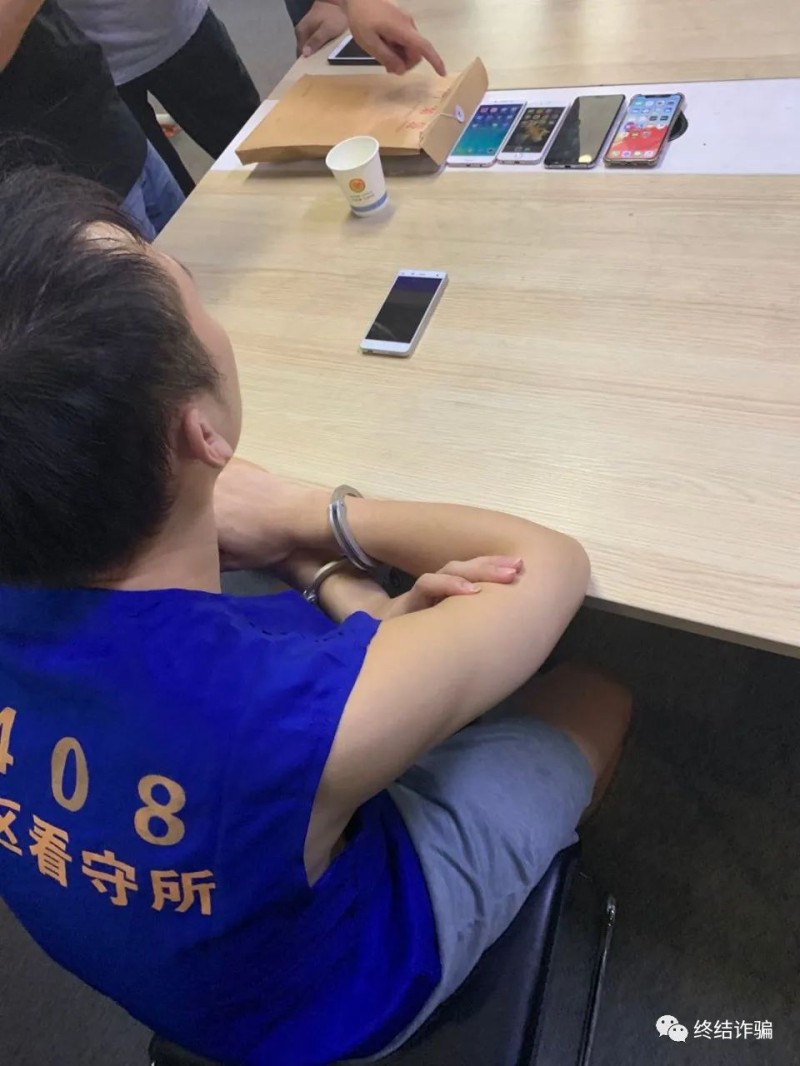 恐怖！人脸识别技术被攻克，你的脸将不再受你自己控制！手机拍电脑屏幕有条纹怎么解决「恐怖！人脸识别技术被攻克，你的脸将不再受你自己控制！」