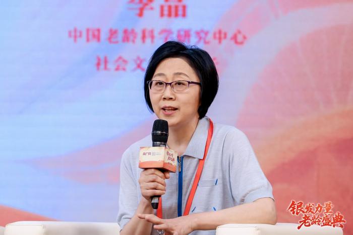李晶在活动现场