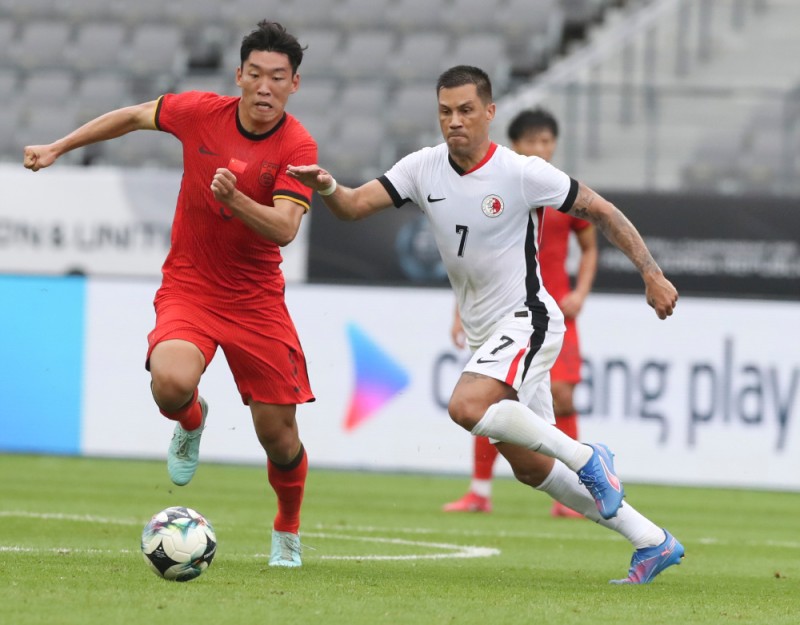 足球——东亚杯：中国队胜中国香港队