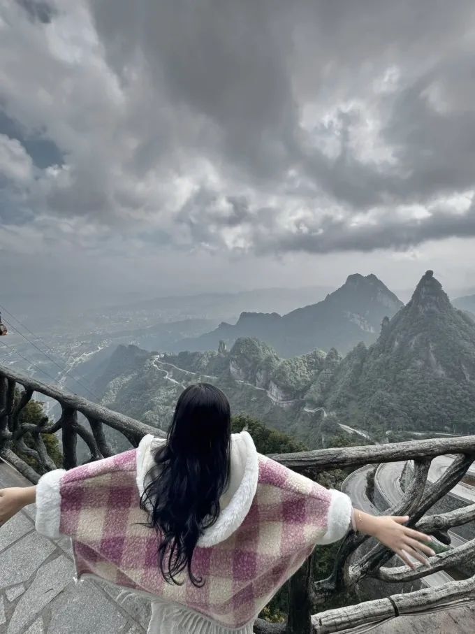 越南游客在邻国遭遇不愉快的旅游体验：5天逛多个购物点，景点游览大幅缩水