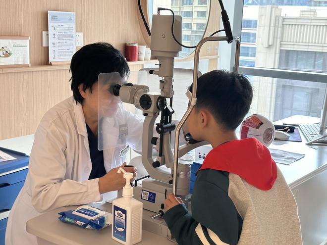 太原大眼熊猫眼科提醒：这个部位比皮肤更怕晒