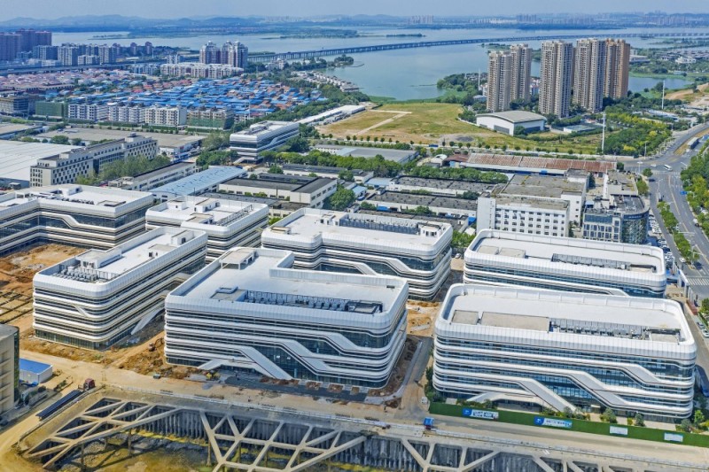 武汉2025年上半年GDP突破1万亿 新质动能强劲释放助推高质量发展