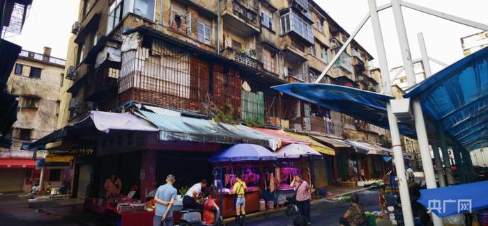 集群街2号楼此前被鉴定为D级危险房屋(央广网发 受访者供图)