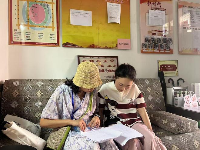 校尉营小学教师万方：酷暑中的语言文字调查“先锋”