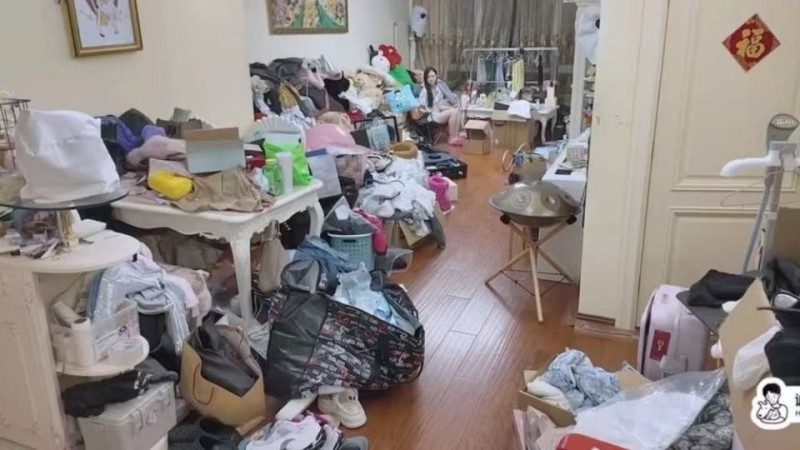 管乐公开居住环境网友直呼“震撼” ！心理咨询师：暴露当代职场人“工作透支生活”的普遍困境