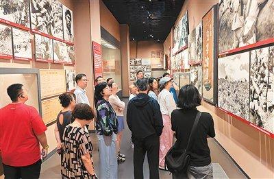 两岸媒体人走进辽宁——  “唯有铭记历史，才能共同展望未来”